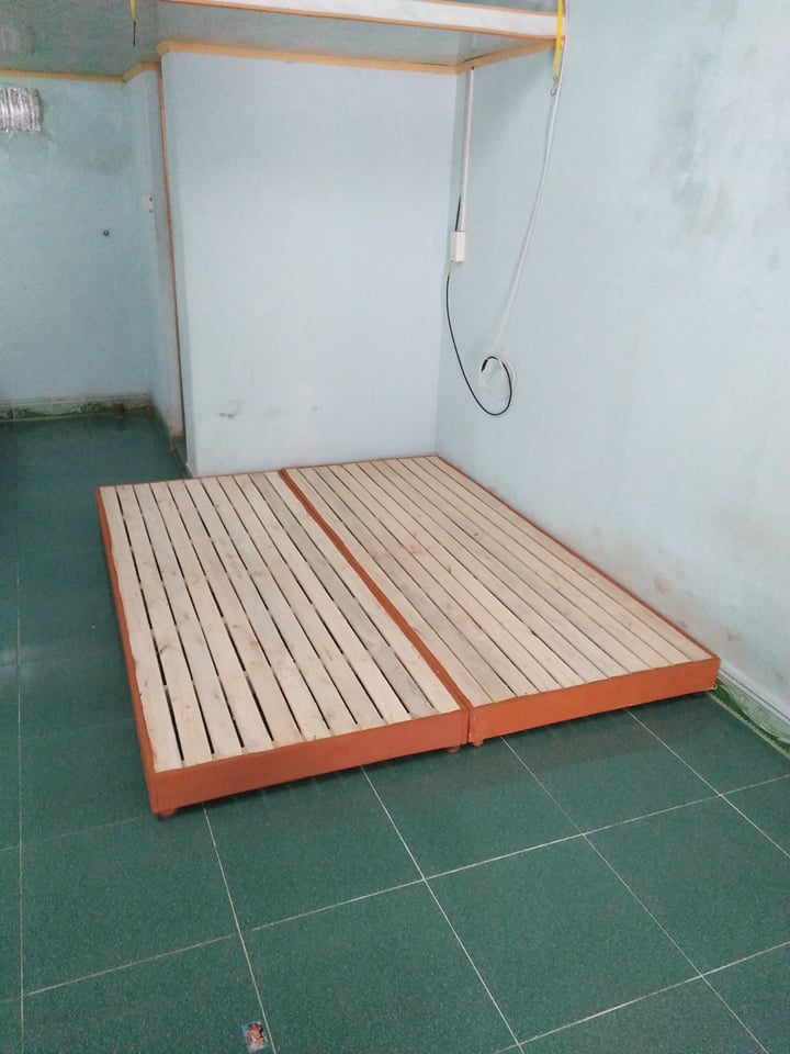Giuờng Sập Dát Gỗ Quế 1M6*2M Hải Phòng 